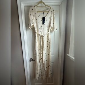 Lira Elegant Cream Dress